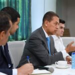 Presidente de Indotel se compromete a cumplir inserción de personas con discapacidad en la institución