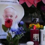 Muere Francisco, el primer papa latinoamericano que mostró un estilo encantador y humilde