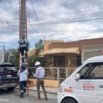 Edeeste traslada transformador a Miches y detienen director municipal por obstrucción