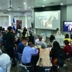 Manuel Crespo llama a fortalecer sistema de partidos políticos