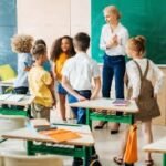 Ministerio de Educación inicia campaña contra la violencia intrafamiliar.