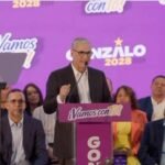 El Minerd destaca participación de jóvenes que buscan romper el récord Guinness de lectura.